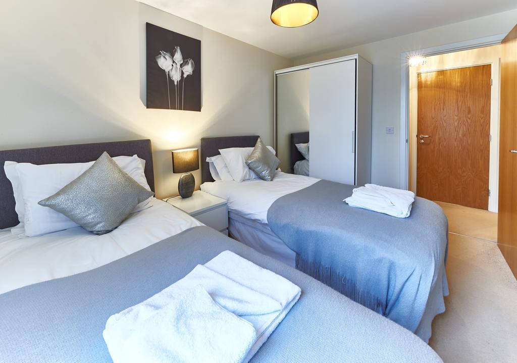 Shortstaymk Vizion Apartments, With Free Superfast Wi-Fi, Parking, Sky Sports And Movies Milton Keynes Extérieur photo